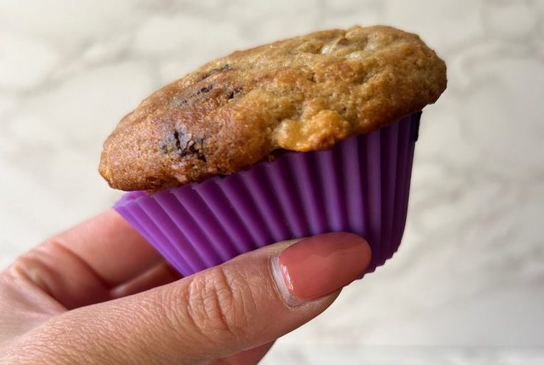 chocolate chunk banana muffin
